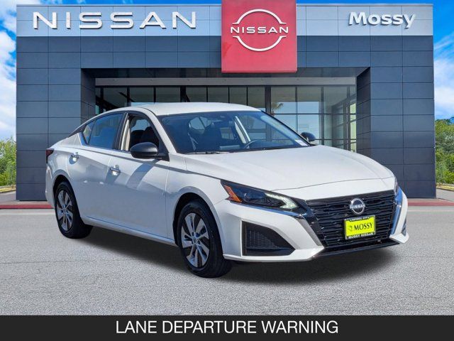 2025 Nissan Altima S 2025 Nissan Altima S