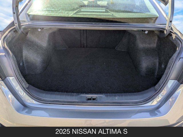 2025 Nissan Altima S