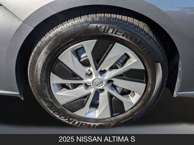 2025 Nissan Altima S