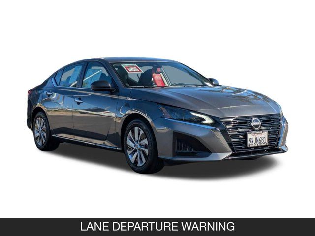 2025 Nissan Altima S