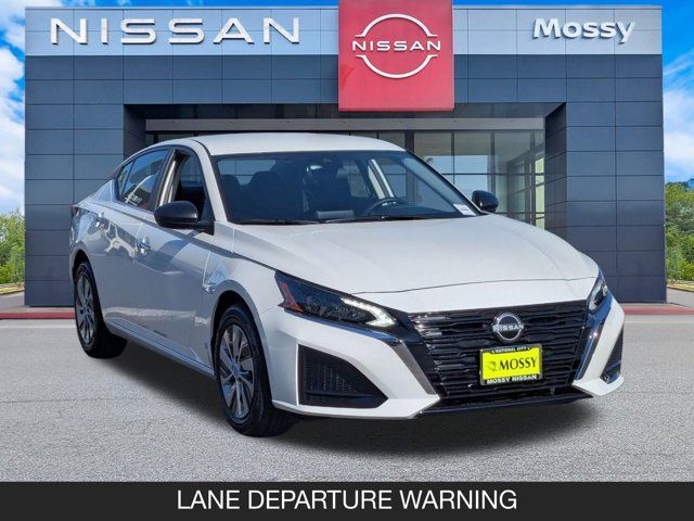 2025 Nissan Altima S 2025 Nissan Altima S