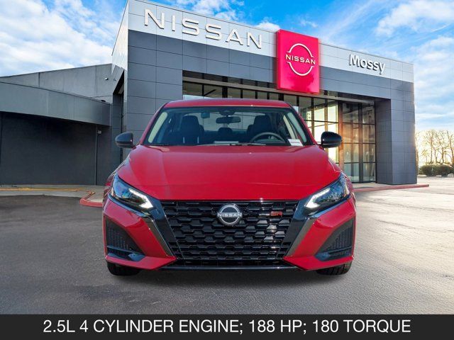 2025 Nissan Altima SR 2025 Nissan Altima SR