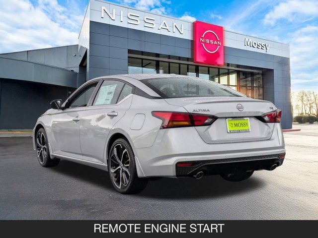 2025 Nissan Altima SR