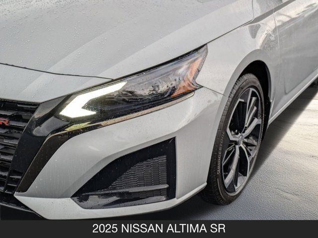 2025 Nissan Altima SR