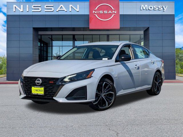 2025 Nissan Altima SR 2025 Nissan Altima SR