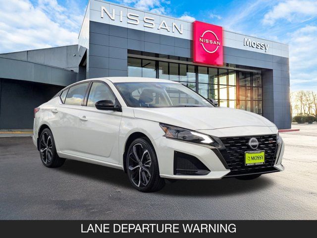 2025 Nissan Altima SR 2025 Nissan Altima SR