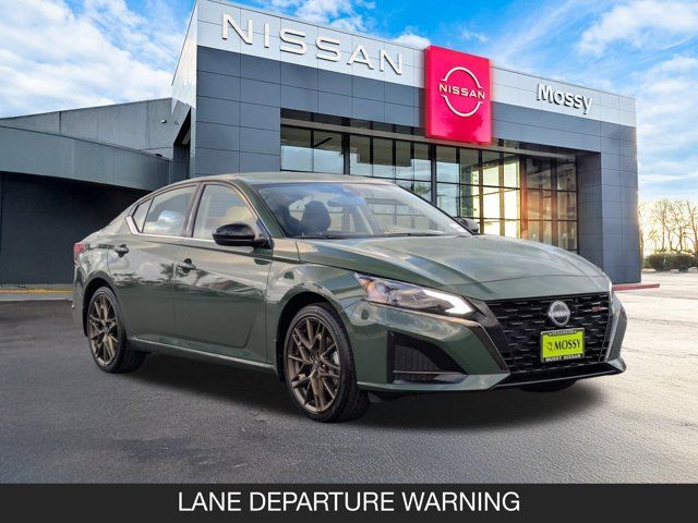 2025 Nissan Altima SR 2025 Nissan Altima SR