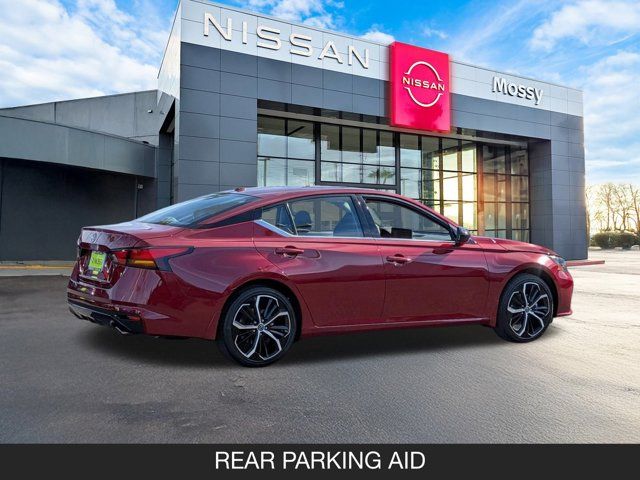 2025 Nissan Altima SR