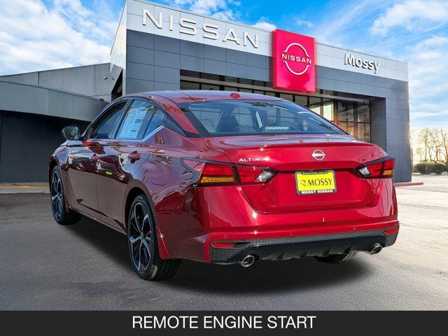 2025 Nissan Altima SR