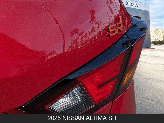 2025 Nissan Altima SR