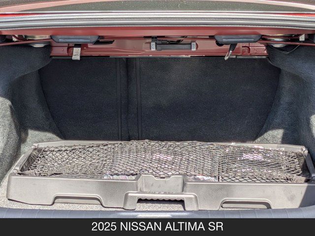 2025 Nissan Altima SR