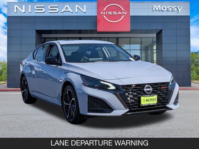 2025 Nissan Altima SR 2025 Nissan Altima SR