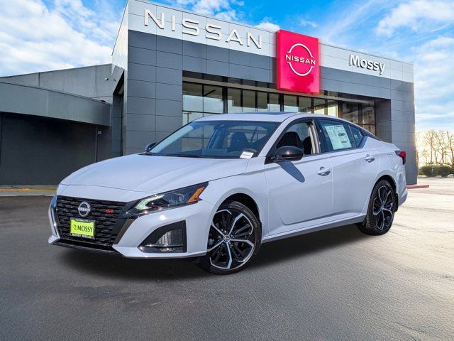2025 Nissan Altima SR 2025 Nissan Altima SR