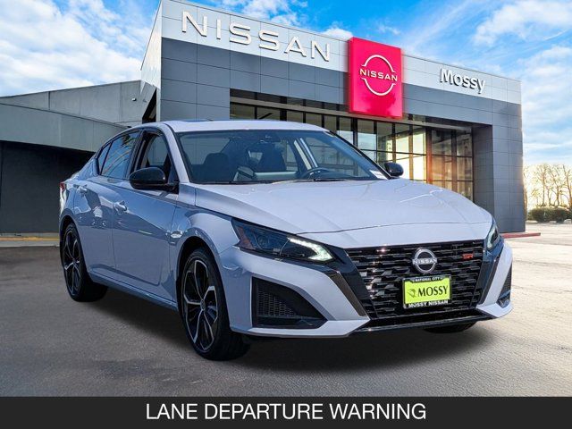 2025 Nissan Altima SR 2025 Nissan Altima SR