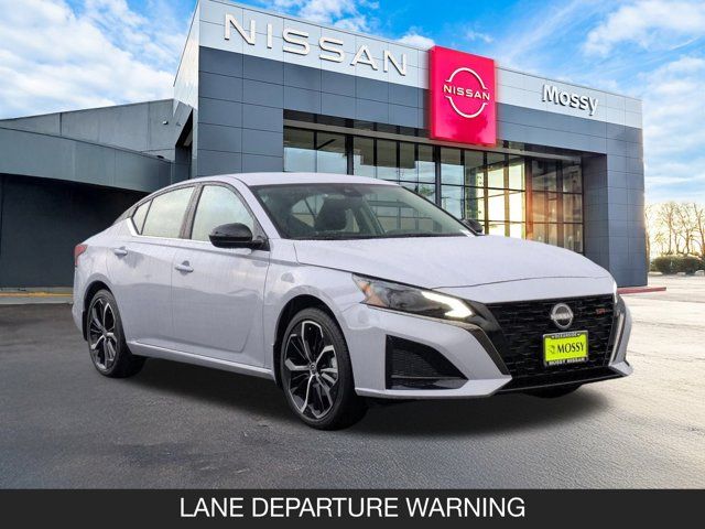 2025 Nissan Altima SR 2025 Nissan Altima SR