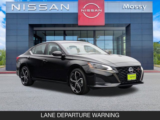 2025 Nissan Altima SR 2025 Nissan Altima SR