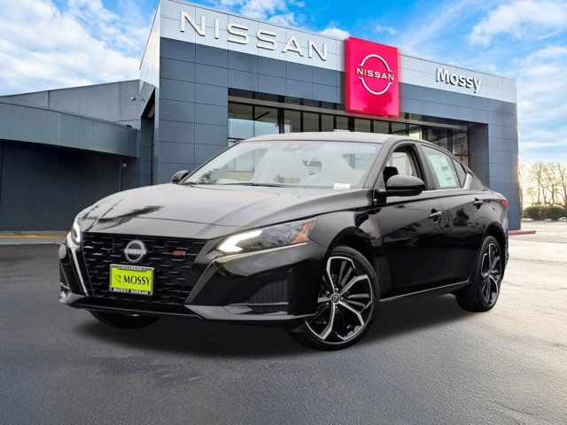 2025 Nissan Altima SR 2025 Nissan Altima SR