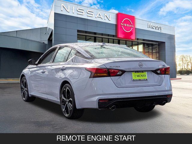 2025 Nissan Altima SR