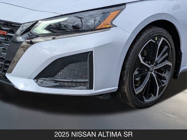 2025 Nissan Altima SR