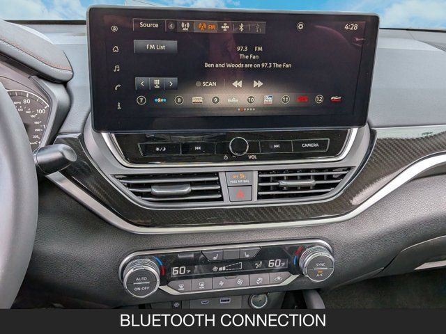 2025 Nissan Altima SR