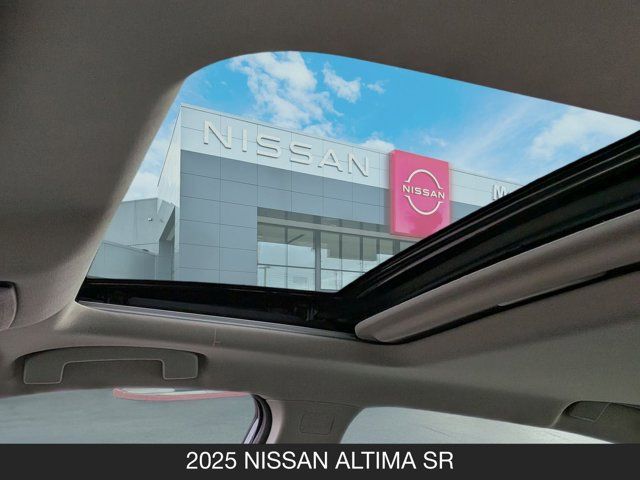 2025 Nissan Altima SR