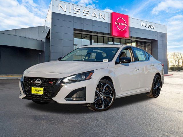 2025 Nissan Altima SR 2025 Nissan Altima SR