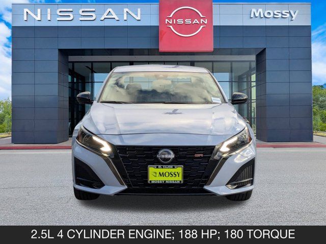 2025 Nissan Altima SR 2025 Nissan Altima SR