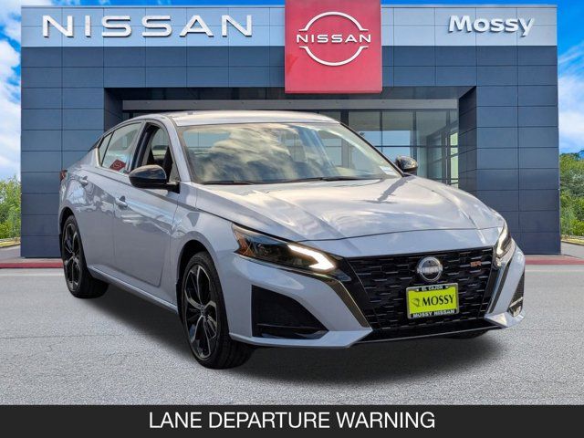 2025 Nissan Altima SR 2025 Nissan Altima SR