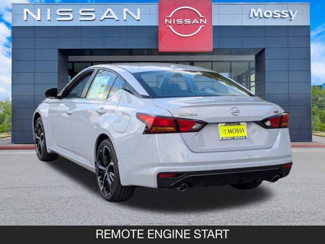 2025 Nissan Altima SR 2025 Nissan Altima SR