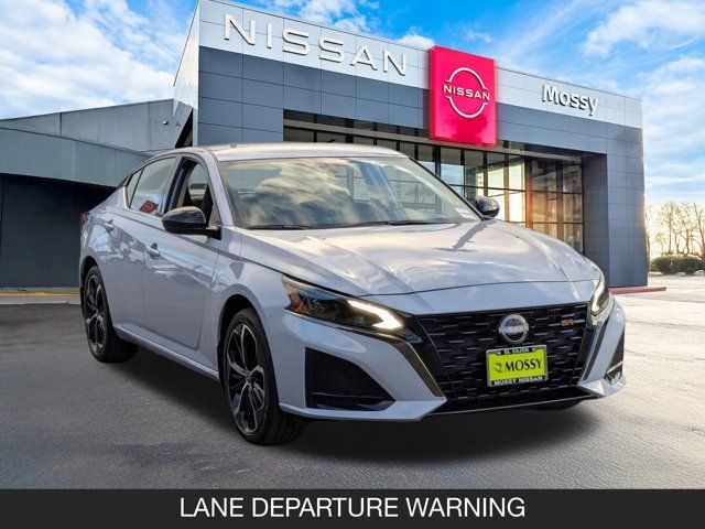 2025 Nissan Altima SR 2025 Nissan Altima SR