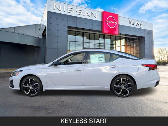 2025 Nissan Altima SR 2025 Nissan Altima SR