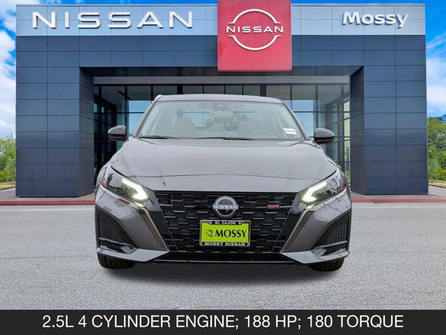 2025 Nissan Altima SR 2025 Nissan Altima SR