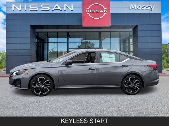 2025 Nissan Altima SR 2025 Nissan Altima SR