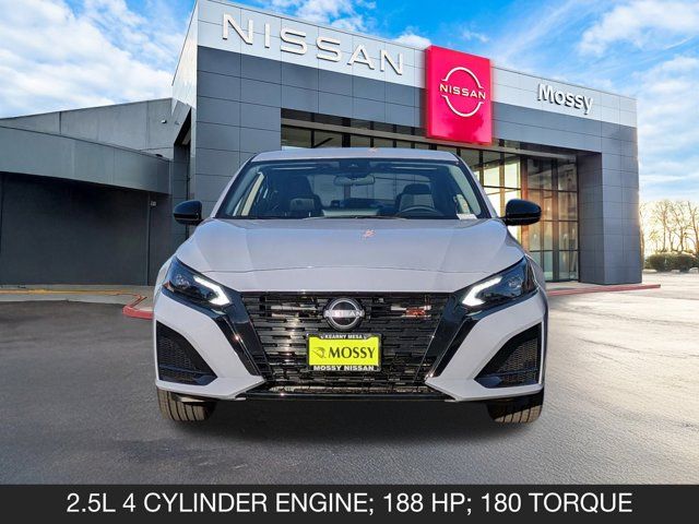 2025 Nissan Altima SR 2025 Nissan Altima SR