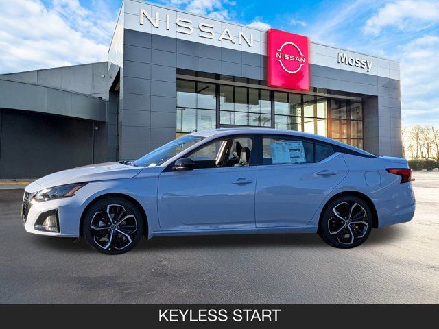 2025 Nissan Altima SR 2025 Nissan Altima SR