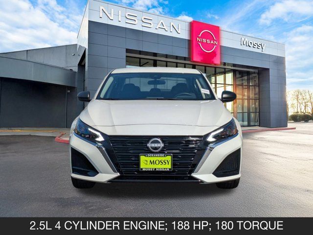 2025 Nissan Altima SV