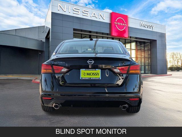 2025 Nissan Altima SV