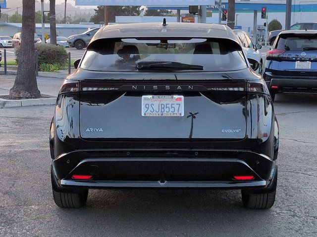 2025 Nissan Ariya EVOLVE+