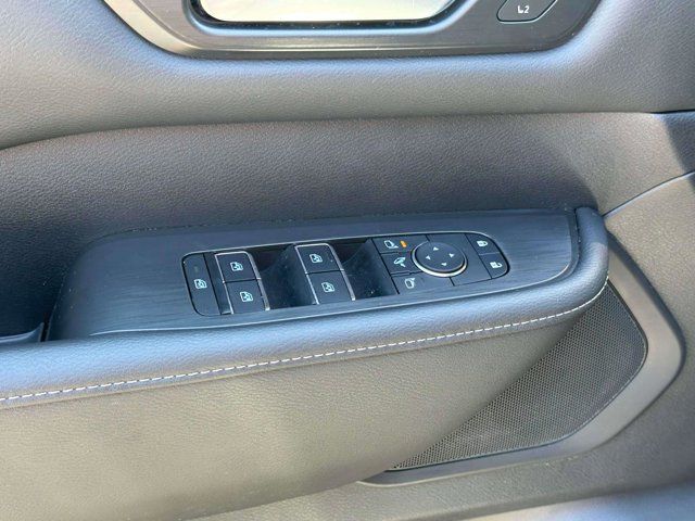 2025 Nissan Armada SL