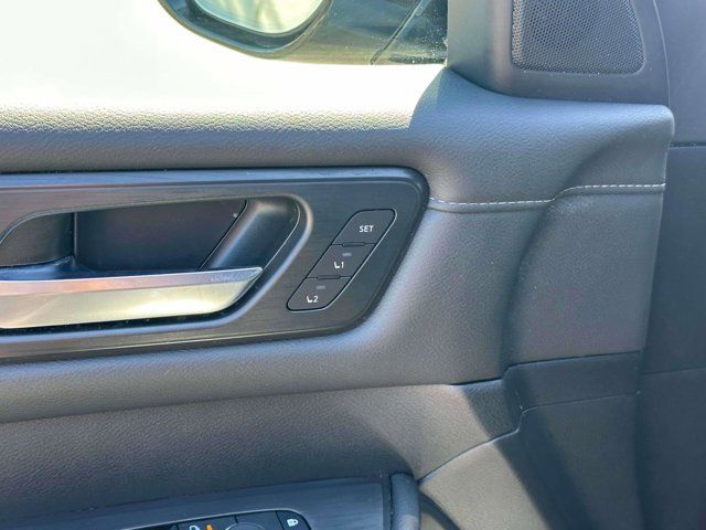 2025 Nissan Armada SL