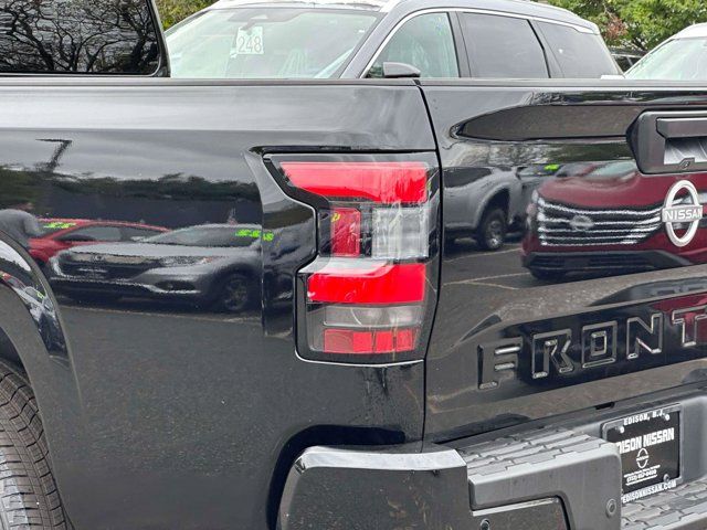 2025 Nissan Frontier SV