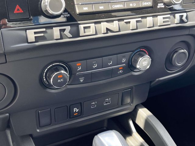 2025 Nissan Frontier King Cab 4x2 SV