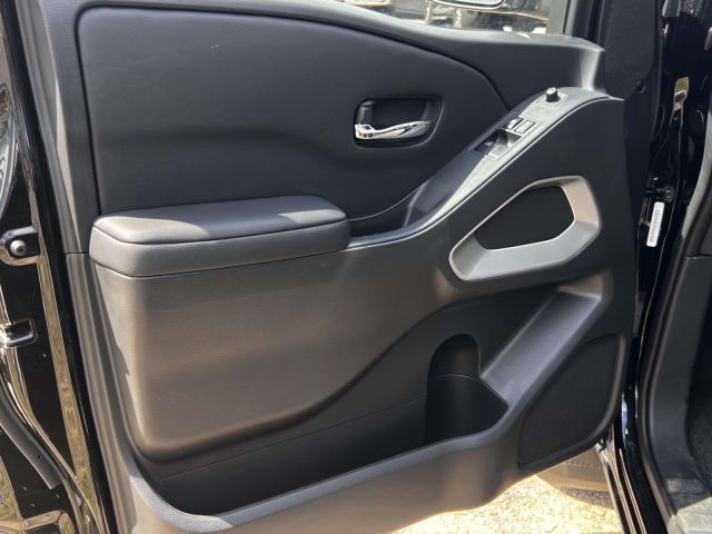2025 Nissan Frontier King Cab 4x2 SV