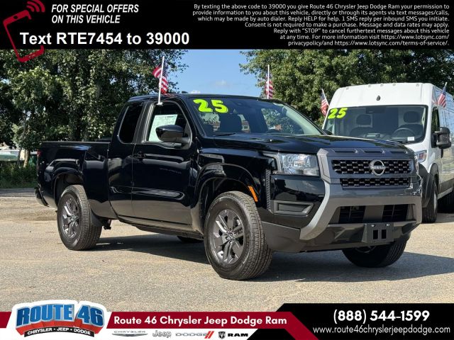 2025 Nissan Frontier SV