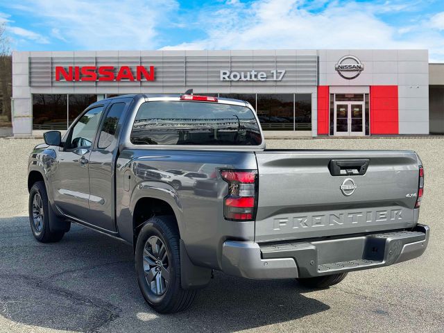 2025 Nissan Frontier King Cab 4x4 SV