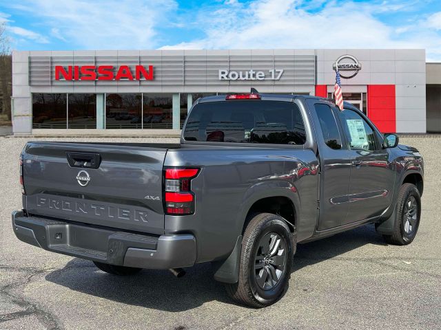 2025 Nissan Frontier King Cab 4x4 SV