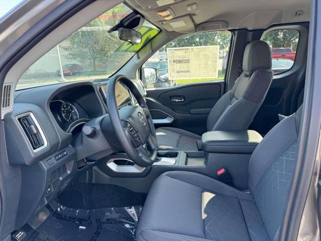 2025 Nissan Frontier King Cab 4x4 SV