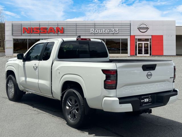 2025 Nissan Frontier King Cab 4x4 SV