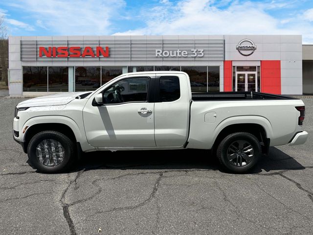 2025 Nissan Frontier King Cab 4x4 SV