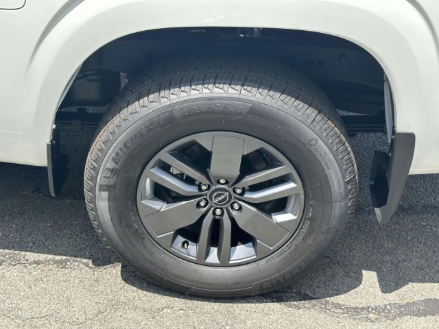 2025 Nissan Frontier King Cab 4x4 SV
